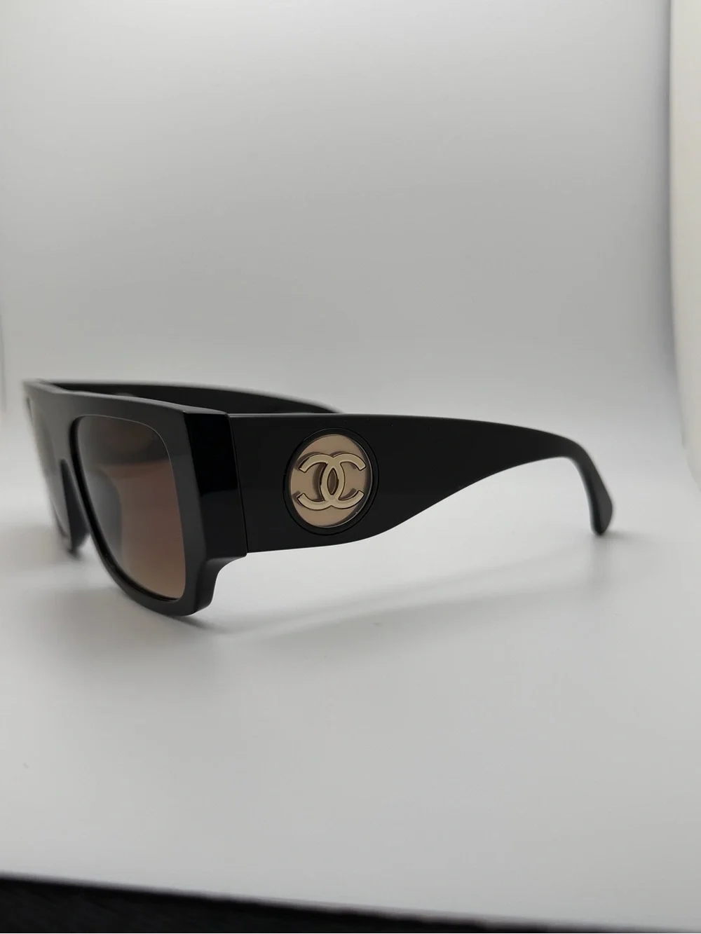 CHANEL Sunglasses Black 5549 C622/S5 Womens 55mm Square Brown Lens Gold CC